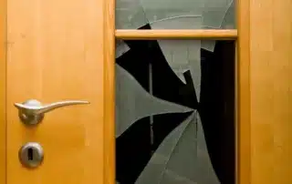 Tips for Finding the Best Vinyl Siding & Door Replacement Company in Connecticut