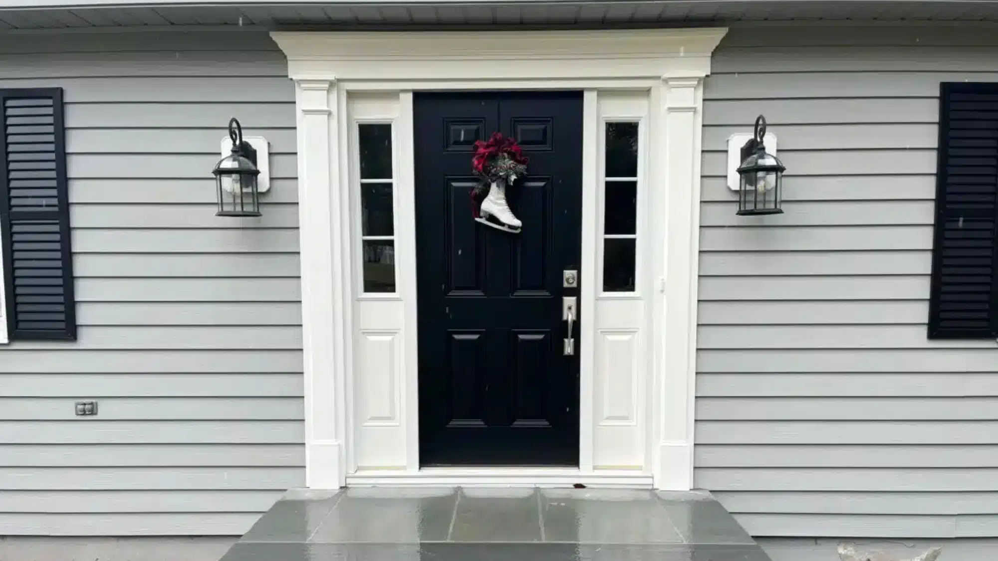 how-to-choose-a-reliable-vinyl-siding-contractor-in-east-granby-connecticut Reliable vinyl siding contractor working on a home in East Granby, Connecticut