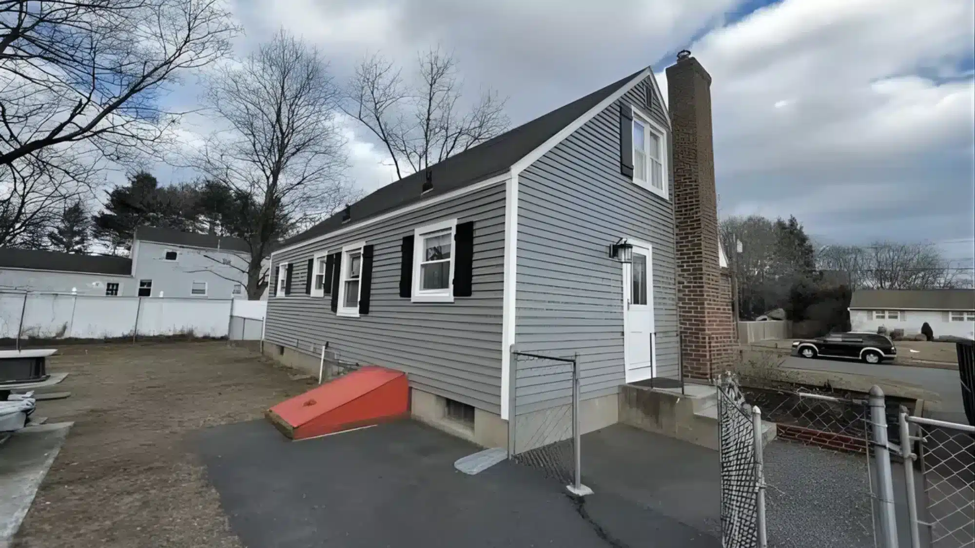 the-importance-of-hiring-siding-companies-experienced-with-connecticut-weather Experienced siding contractors handling Connecticut weather conditions