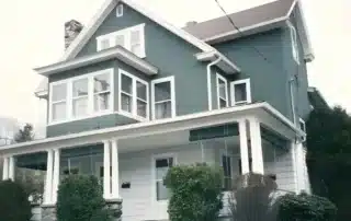 Timeline for siding replacement and factors that affect project duration