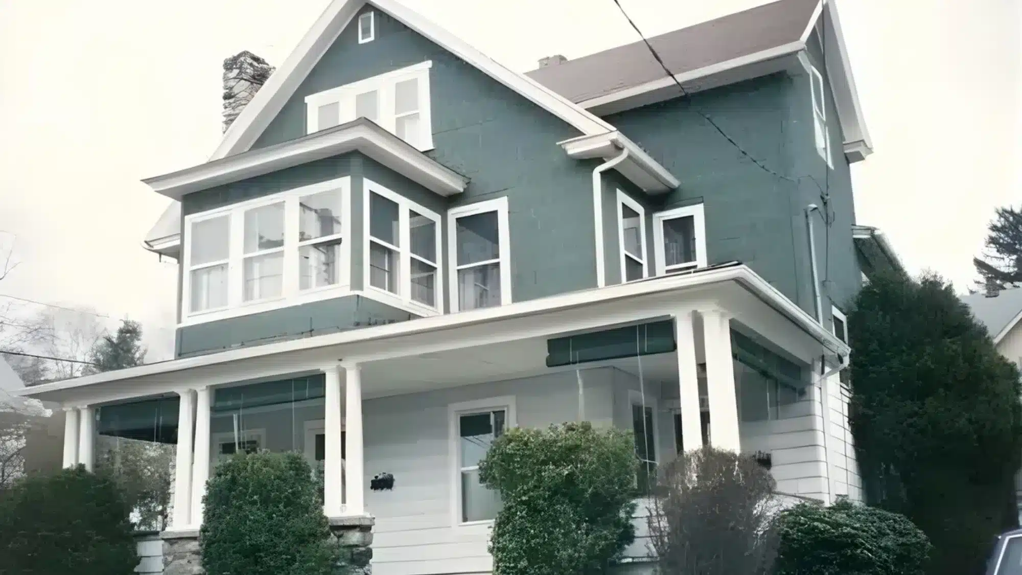Timeline for siding replacement and factors that affect project duration
