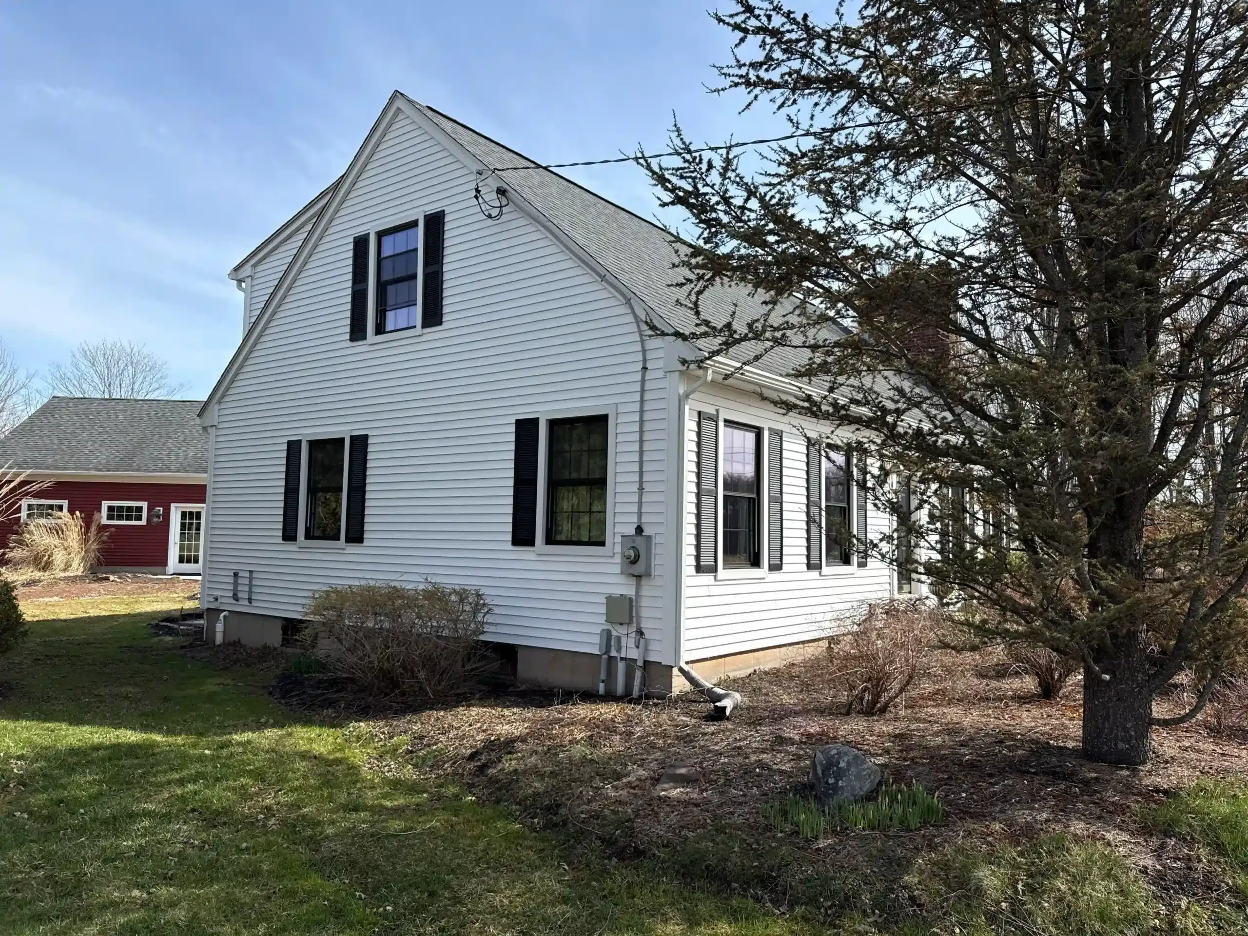 window-installation-suffield-ct Professional window installation on a home in Suffield, CT