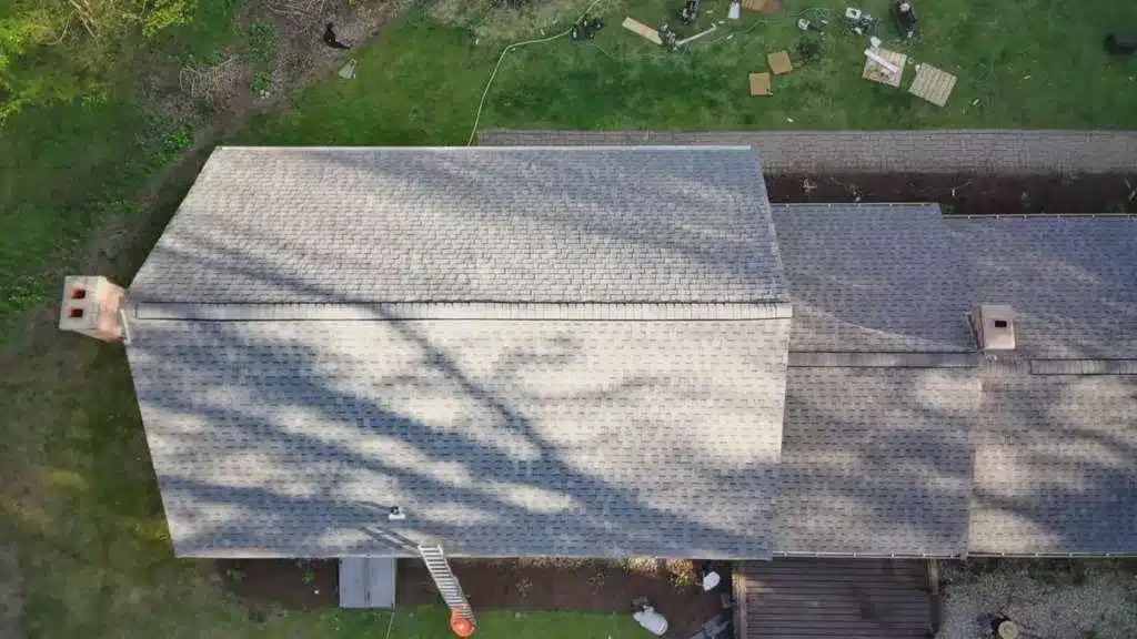 atlas-stormmaster-architectural-roof-replacement-simsbury-ct-peter-l-brown (4) Atlas StormMaster architectural roof replacement completed in Simsbury CT by Peter L Brown Roofing Contractors showcasing durable upgraded shingles on residential home exterior