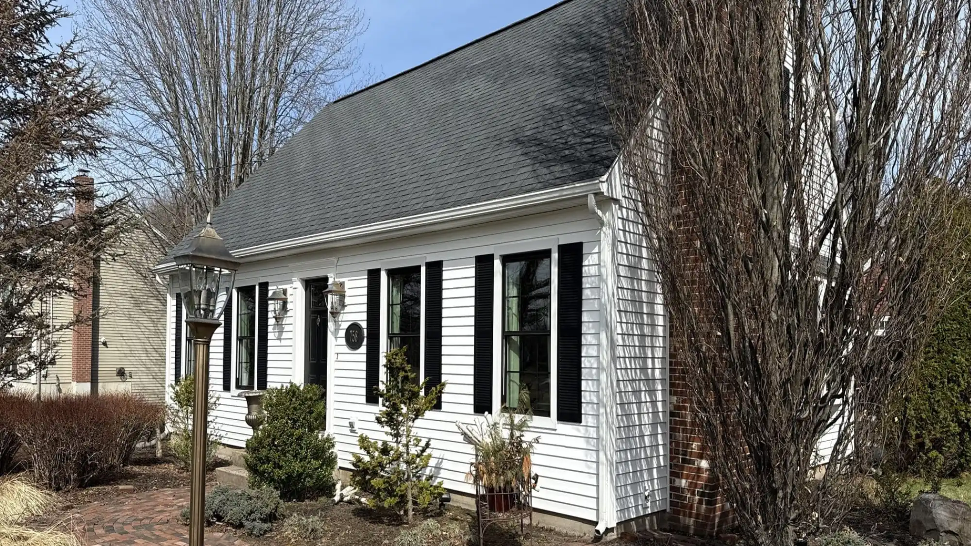 the-most-popular-window-brands-homeowners-in-connecticut-choose-for-long-term-performance Modern Connecticut home featuring energy-efficient vinyl replacement windows designed for insulation, curb appeal, and long-term performance