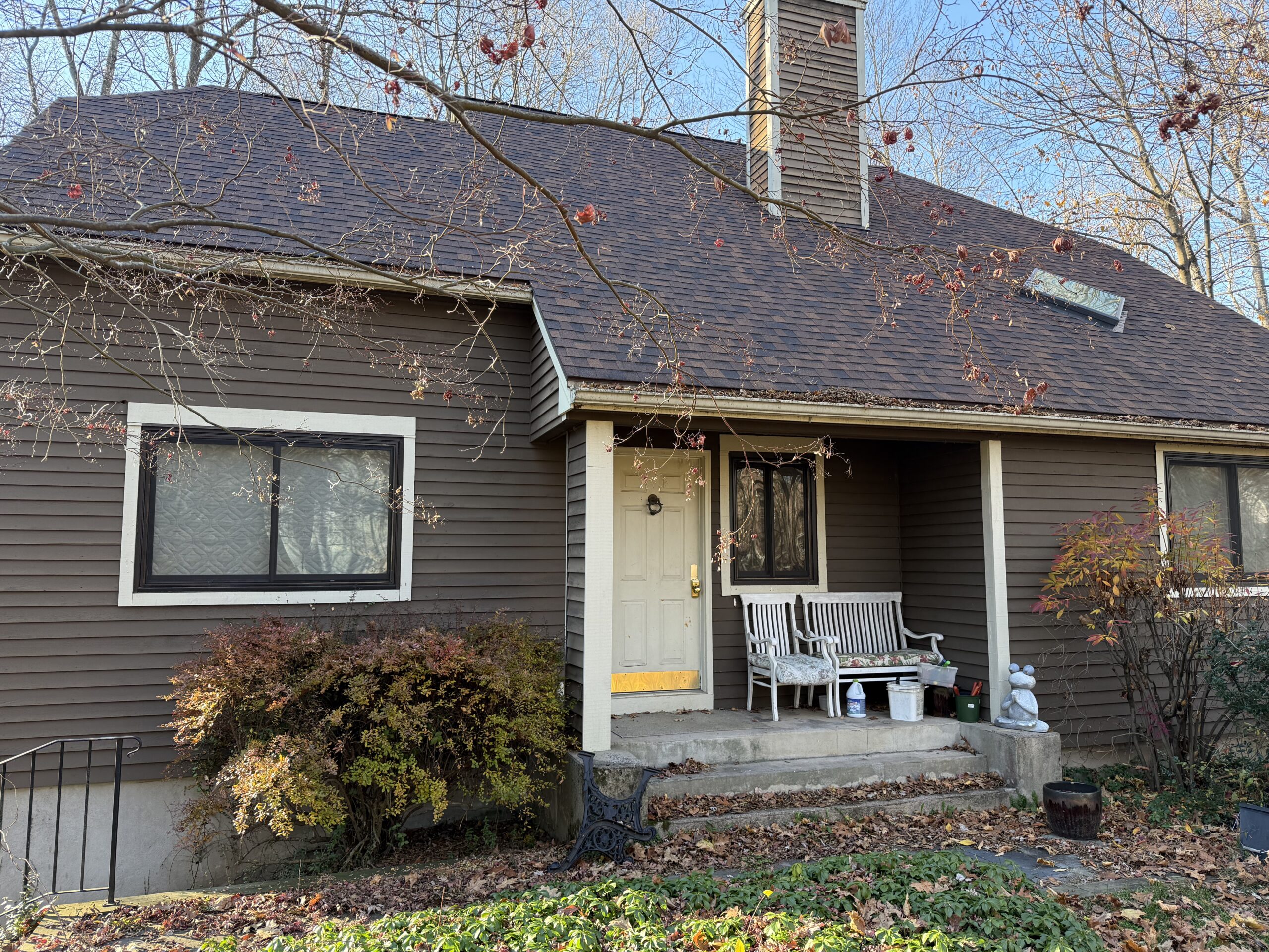 vinyl-siding-pvc-window-surrounds-wide-pvc-corners-front-door-installation-tariffville-ct-peter-l-brown (10) Vinyl Siding, PVC Window Surrounds & Front Door Installation – Tariffville, CT by Peter L. Brown Company