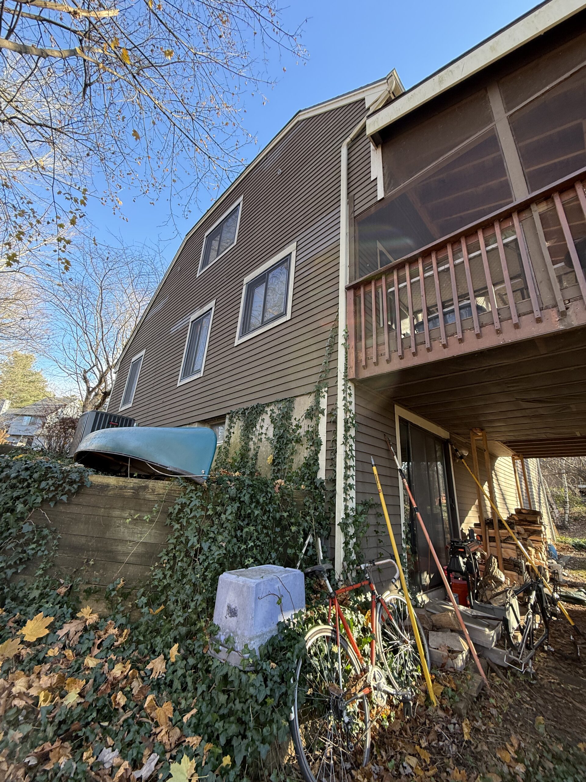 vinyl-siding-pvc-window-surrounds-wide-pvc-corners-front-door-installation-tariffville-ct-peter-l-brown (4) Vinyl Siding, PVC Window Surrounds & Front Door Installation – Tariffville, CT by Peter L. Brown Company