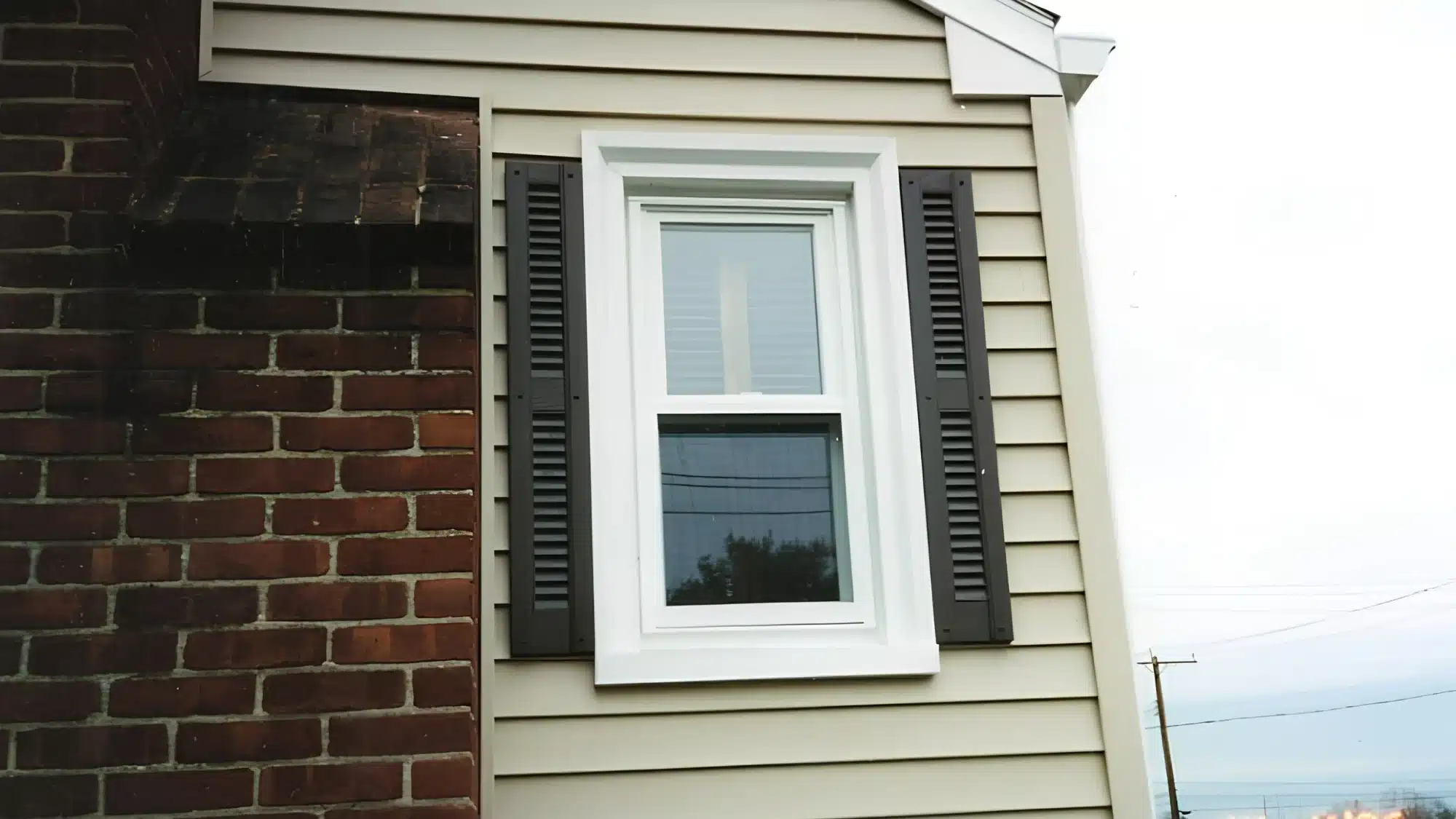 upgrade-your-home-with-the-right-window-replacement-company-in-connecticut Upgrade Home on display in a licensed shop